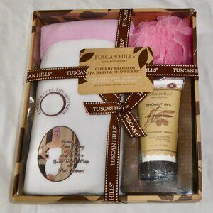 BRAND NEW TUSCAN HILL SPA BATH & SHOWER GIFT SET TOWEL, TURBAN, GEL, PINK POUF